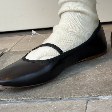 A.P.C. バレエシューズ