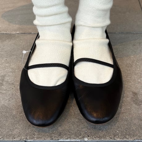 A.P.C. バレエシューズ