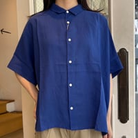 HUIS.　極細コットンラミースクエアワイドシャツ（限定生産）