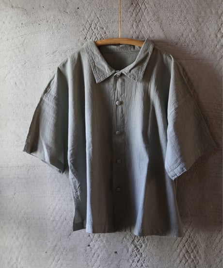 ヂェン先生の日常着 | くるみボタンブラウス 半袖（グレー）【薄地】
