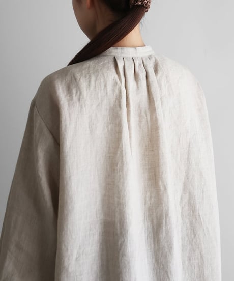 HUIS | シャトルリネンライトタックブラウス（きなり）【レディス】U113