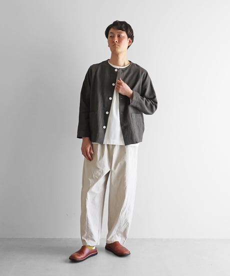 HUIS |オールドレピア天日干しラミーリネンノーカラーシャツジャケット（チャコールグレー）【ユニセックス】010