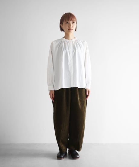 HUIS | シャトルコーデュロイバルーンパンツロング（極太畝・カーキブラウン）【ユニセックス】506L