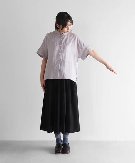 HUIS |半袖シャトルリネンバンドカラーブラウス（ラベンダー）【レディス】U121