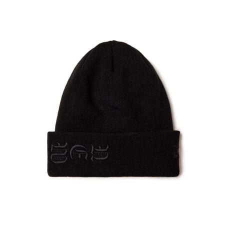 【NEWERA】ベーシック カフニット Big Old English ブラック ブラック