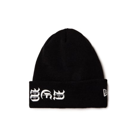 【NEWERA】ベーシック カフニット Big Old English ブラック ホワイト