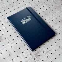 UMIKUJIRAノート・ネイビー「クジラ」
