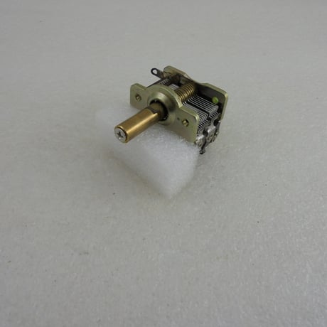 2連   エアーバリコン JUNK 170pF×1 / 75pF×1 ( ZHW-ETC-870 )