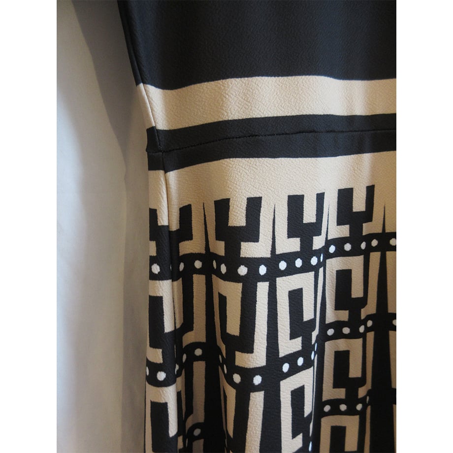 6ae011e5f6ff7dd2dbc3afd8