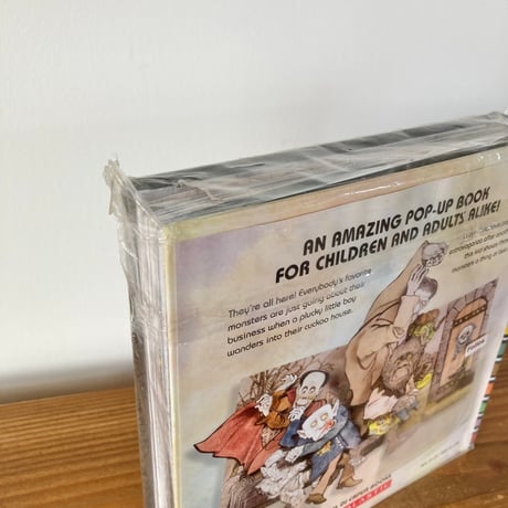 mommy? ／SENDAK・YORINKS・REINHART 絵モーリス・センダック 作アーサー・ヨリンクス 紙工作マシュー・ラインハート しかけ絵本