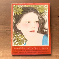 Snow-White and the Seven Dwarfs A TALE FROM THE BROTHERS GRIMM 白雪姫と7人のこびと
