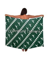 Hawai'ian Pareo  FRYING IWA Hunter Green HNLS03805-6690