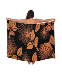 Hawai'ian Pareo  OHIA LEHUA  BLACK-HAZEL　HNLS03789-0990