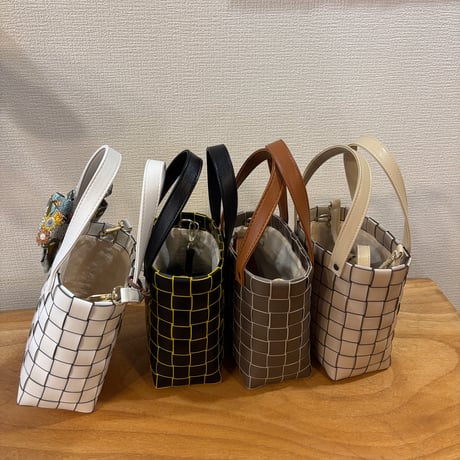 Bucket-Tote  バケットトート　Vショルダー（巾着付き） 2WAY 軽量３００g