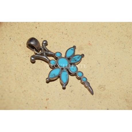 【ヴィンテージアクセサリー】シルバー x ターコイズ　ドラゴンフライ型ネックレストップ