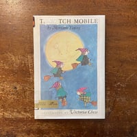 「The Witch Mobile」Miriam Young　Victoria Chess