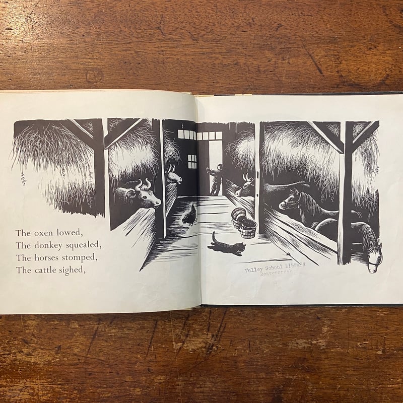 Christmas in the Barn」Margaret Wise Brown Barb