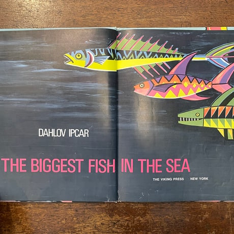 「THE BIGGEST FISH IN THE SEA」Dahlov Ipcar（ダーロフ・イプカー）