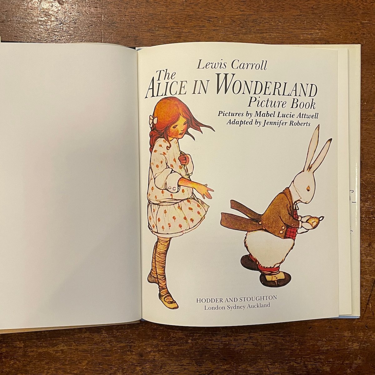 マーベル ルーシー アトウェル詩集 ビンテージ絵本 1960年 希少 The Alice in Wonderland」Mabel Lucie Attwell（メイ