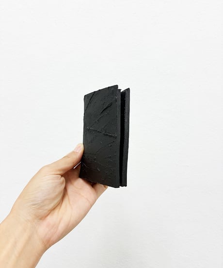 mw20｜二つ折り財布／BK