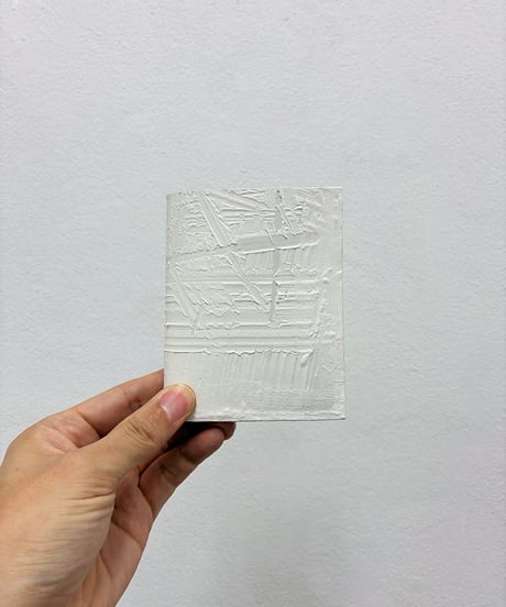 mw20｜二つ折り財布／WH