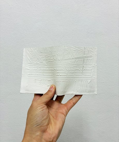 mw20｜二つ折り財布／WH