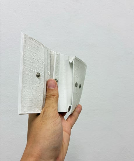 mw20｜二つ折り財布／WH
