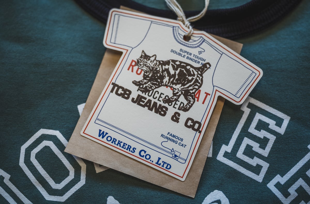WORKERS & Running Cat T-Shirt Color: Cat Grass