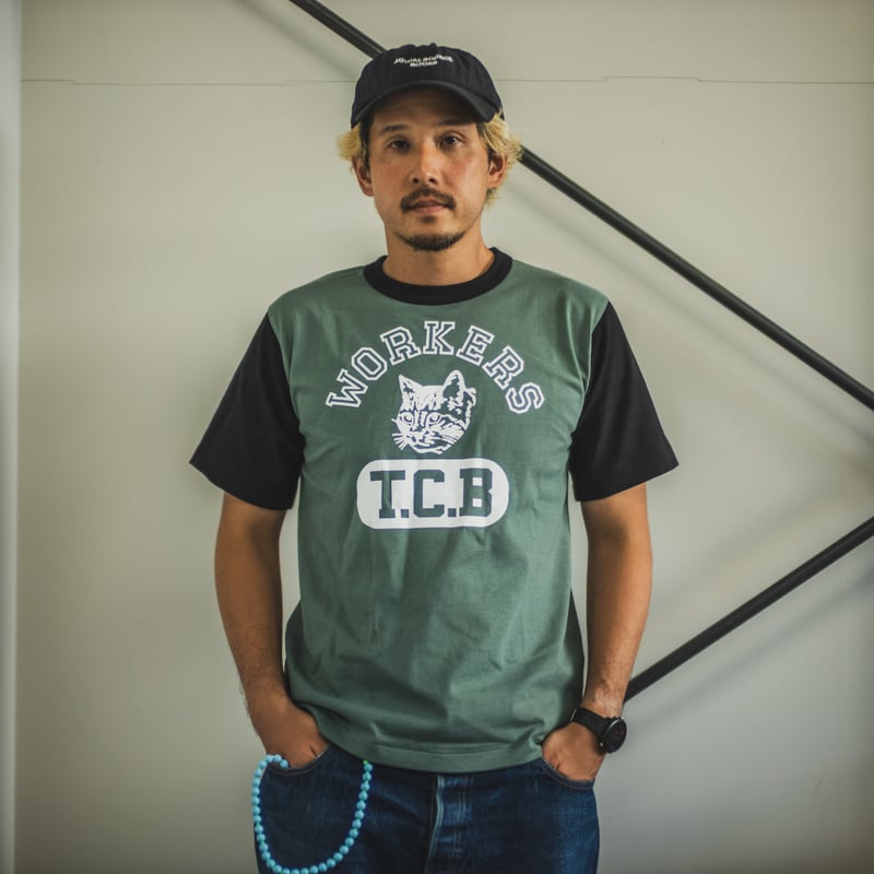 WORKERS & Running Cat T-Shirt Color: Cat Grass