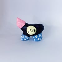 にゃんとこ｜陶土人形「茄子さん」
