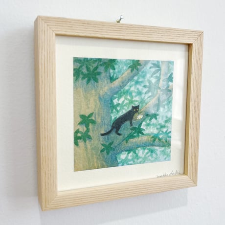 嶽まいこ｜black cat on tree