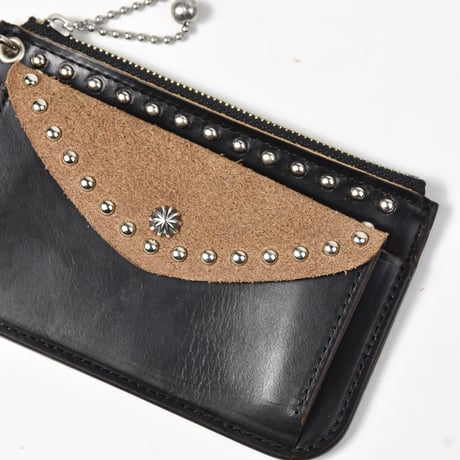 SHELL & STUDS UTILITY POUCH -horse butt-
