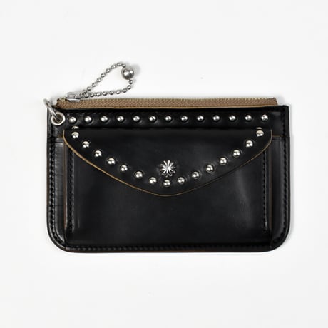 SHELL & STUDS UTILITY POUCH -horse butt-