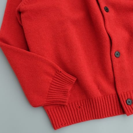 STILL BY HAND(スティルバイハンド)　　  Punched shetland cardigan　　KN06263　　　　VERMILION RED