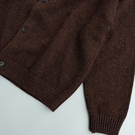 STILL BY HAND(スティルバイハンド)　　  Punched shetland cardigan　　KN06263　　　　DARK BROWN