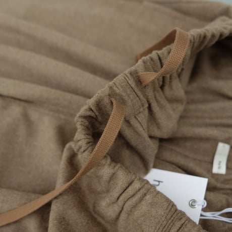 holk(ホーク)　　　 Kang Fu Pants  - lamb short beaver　　　Beige