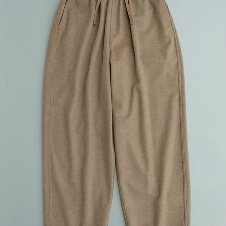 holk(ホーク)　　　 Kang Fu Pants  - lamb short beaver　　　Beige