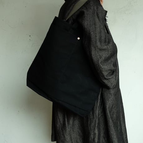 holk(ホーク)　　  tote　③  by  this is a(n)