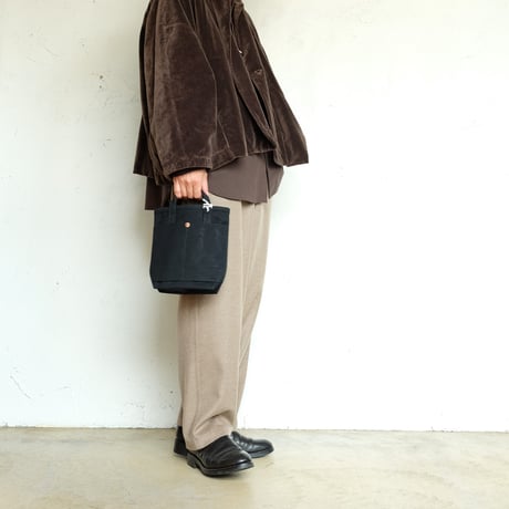 holk(ホーク)　　  tote　①  by  this is a(n)