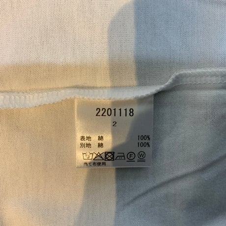 2201118   キャサリン半袖Tシャツ