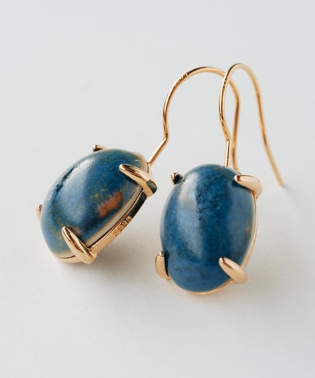 オーバルピアス(鉄紺黄結晶)