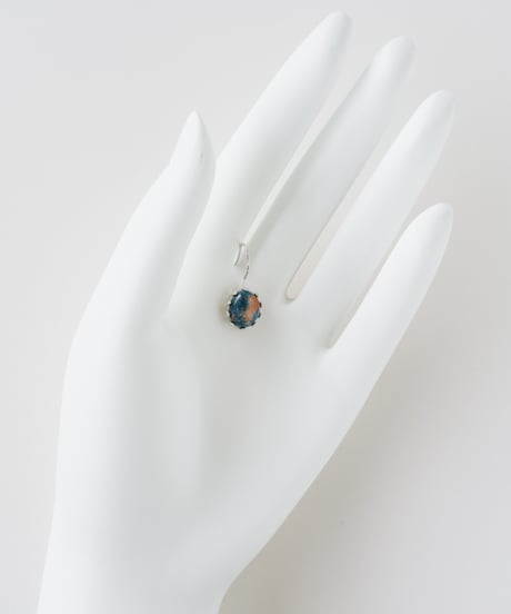 オーバルピアス(青黄結晶)