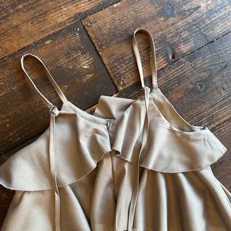 twill frill salopette