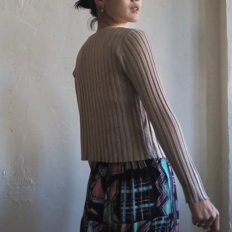 keyhole neckline cardigan
