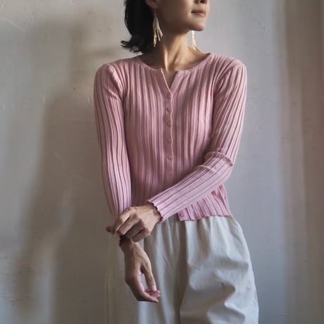 keyhole neckline cardigan