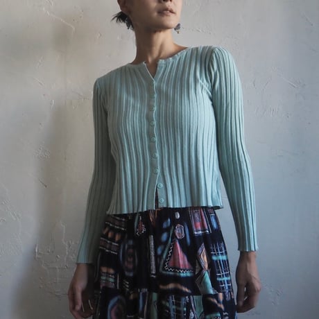 keyhole neckline cardigan