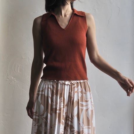 sleeveless ribbed collar top