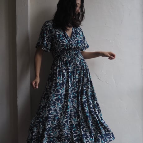 back ribbon flare dress