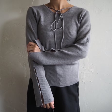 ribbon slit tops