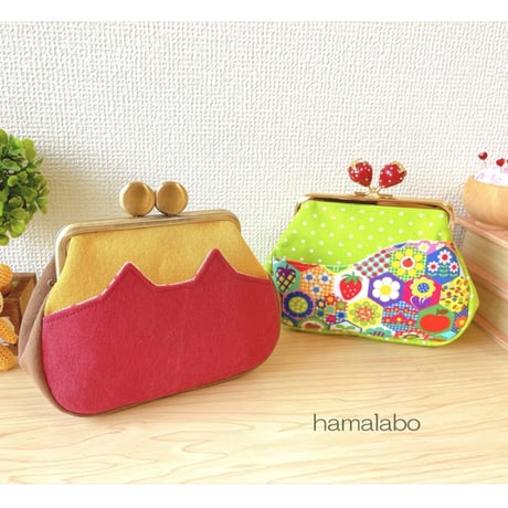 【HA-396】12cm/角型(赤リンゴ×アンティークゴールド)・カン付き